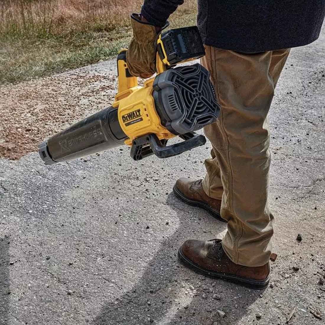 DeWalt DCMBL562P1-GB 18 V XR bürstenlos Gebläse inkl. 1x 5,0 Ah Akku – Produktansicht 7