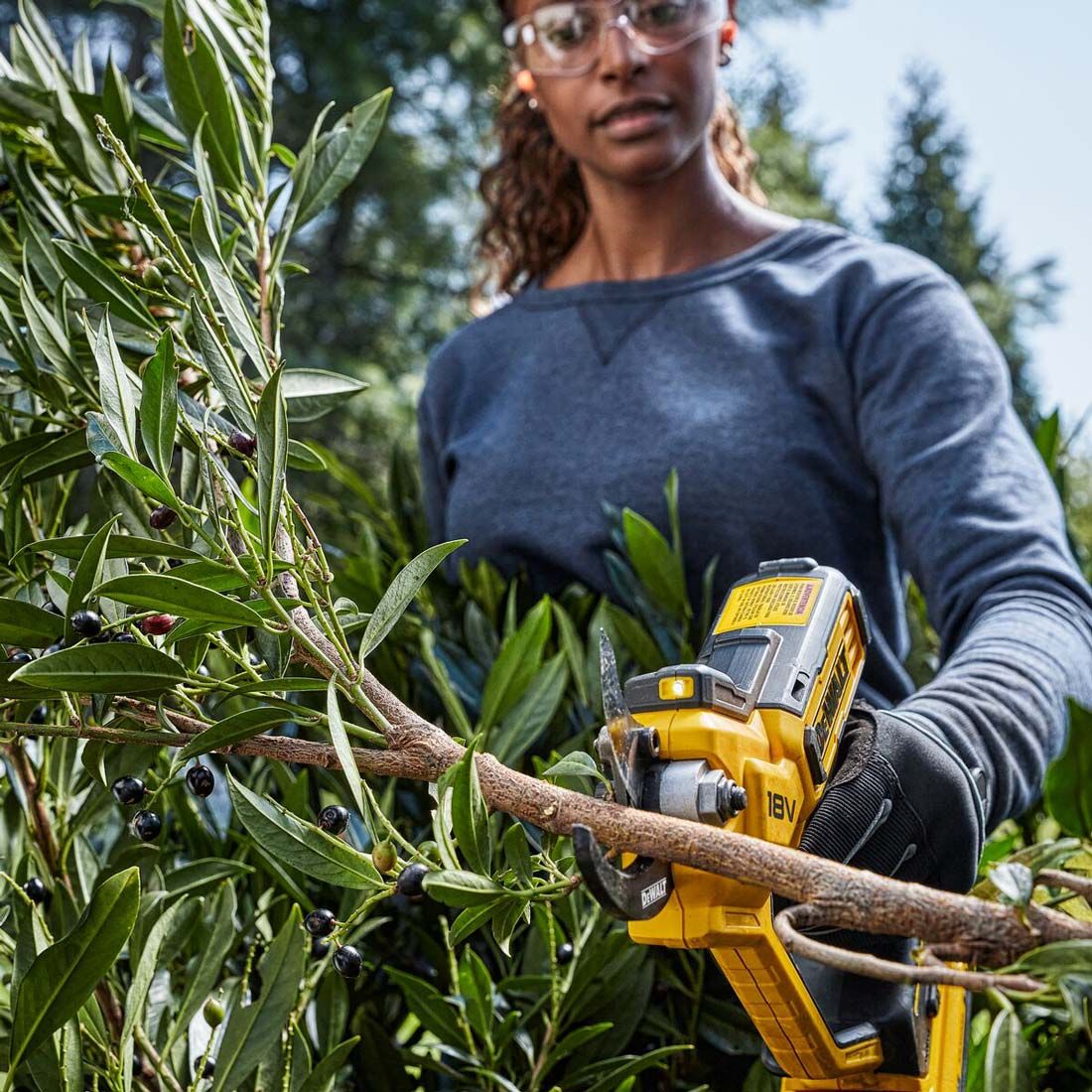 DeWalt DCMPP568P1 18 V XR Akku 38 mm Astschere inkl. 1x 5,0 Ah Akku – Produktansicht 6