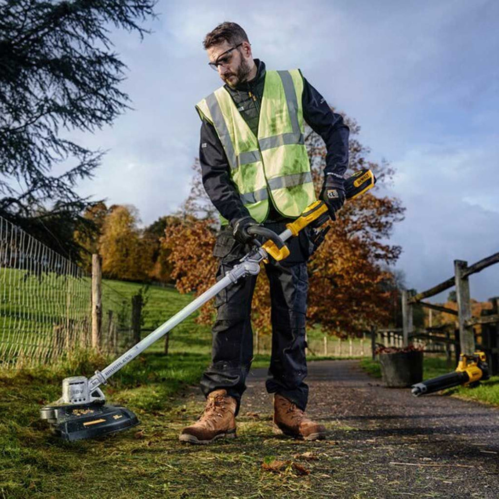DeWalt DCMST561N-XJ 18 V XR Akku Rasentrimmer ohne Akku und Ladegerät – Produktansicht 3