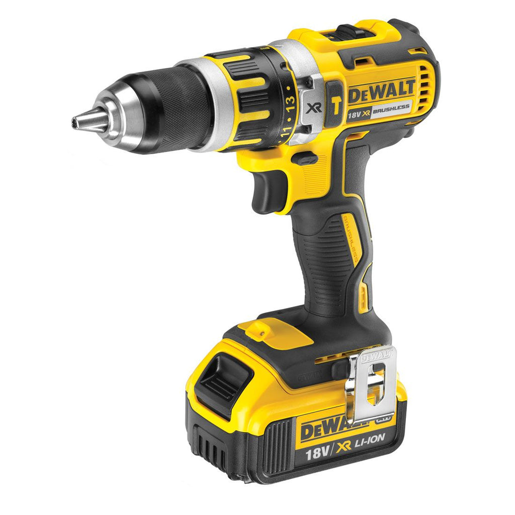 DeWalt DCK550M3T-GB 18 V XR 5 teilig Akku Tool Kit inkl. 3x 4,0 Ah Akkus – Produktansicht 2