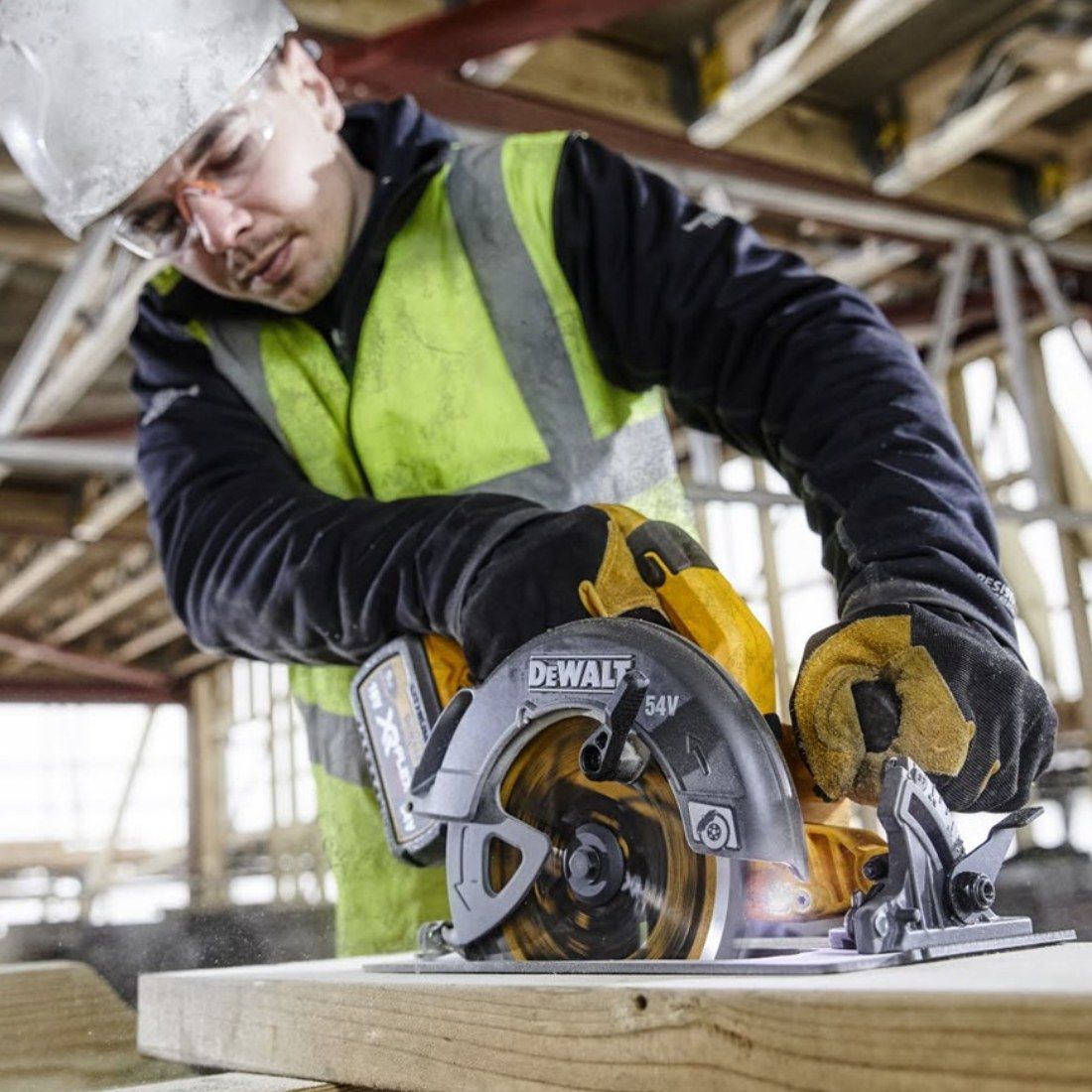 DeWalt DCS578NT-XJ 54 V XR FLEXVOLT 190 mm bürstenlos Handkreissäge ohne Akku und Ladegerät im TSTAK Transportkoffer – Produk